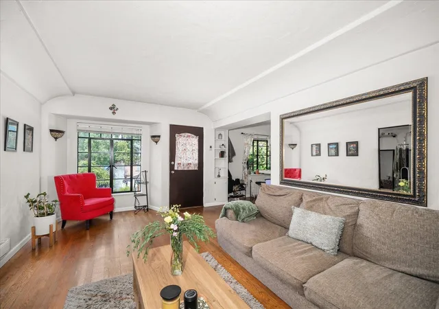 Photo 3 of Condo for sale at 1107 S Grand Blvd, Spokane, WA 99202 | MLS# 202622661 | Listing updated on 2026-09-30