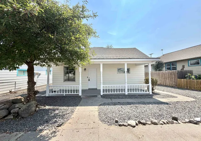 1st image of 315 W Main Ave, Ritzville, WA 99169 | MLS# 202622666