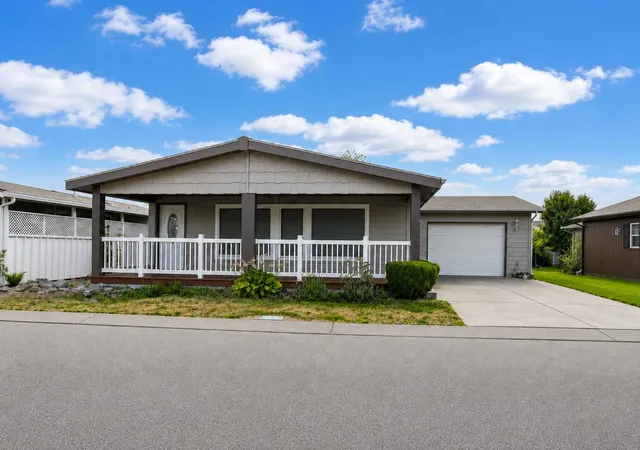 2nd image of 1617 N Hodges Ln, Spokane Valley, WA 99016 | MLS# 202622677