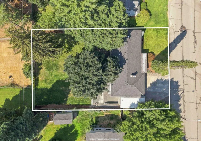 Photo 3 of Single family home for sale at 12118 E 22nd Avenue, Spokane Valley, WA 99206 | MLS# 202622685 | Listing updated on 2026-09-17