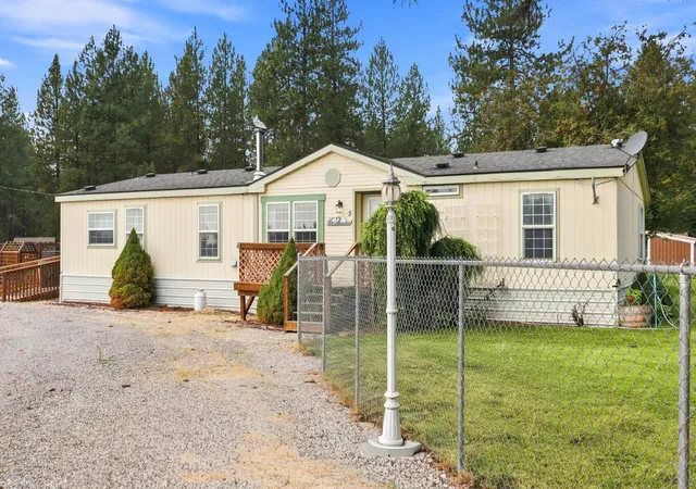 3rd image of 5 W Montgomery Rd, Deer Park, WA 99006 | MLS# 202622687