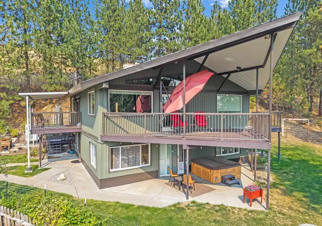 Photo 1 of Single family home for sale at 14361 E Bigelow Gulch Rd, Spokane, WA 99217 | MLS# 202622697 | Listing updated on 2026-09-23