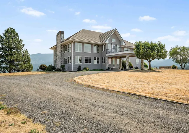 2nd image of 4216 S Owl Ln, Greenacres, WA 99016 | MLS# 202622713
