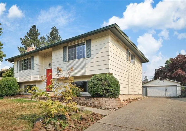 1st image of 1427 E 35th Ave, Spokane, WA 99203 | MLS# 202622716