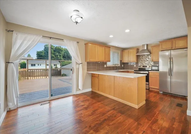 2nd image of 1427 E 35th Ave, Spokane, WA 99203 | MLS# 202622716