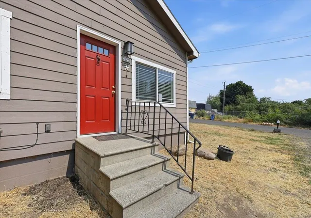5th image of 2929 E Jackson Ave, Spokane, WA 99207 | MLS# 202622718