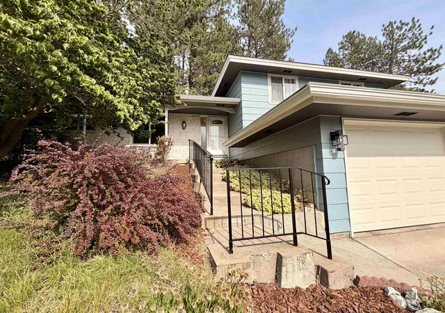 1st image of 9924 N Woodridge Dr, Spokane, WA 99208 | MLS# 202622725