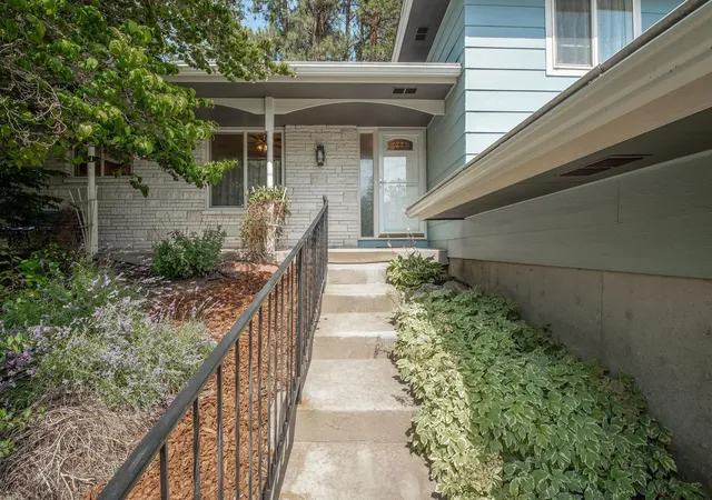 4th image of 9924 N Woodridge Dr, Spokane, WA 99208 | MLS# 202622725