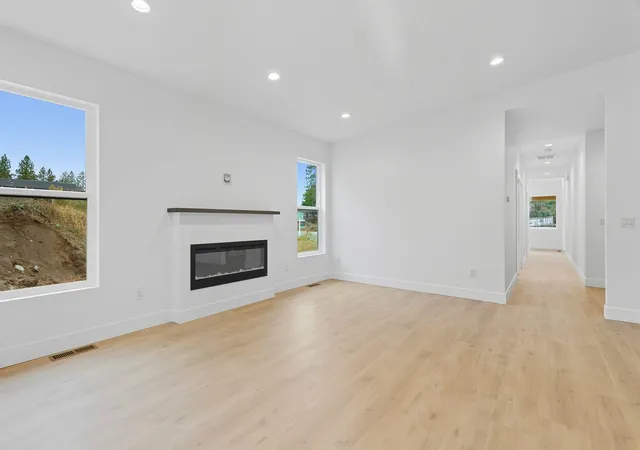 3rd image of 3734 E Nyberg Ln, Mead, WA 99021 | MLS# 202622734
