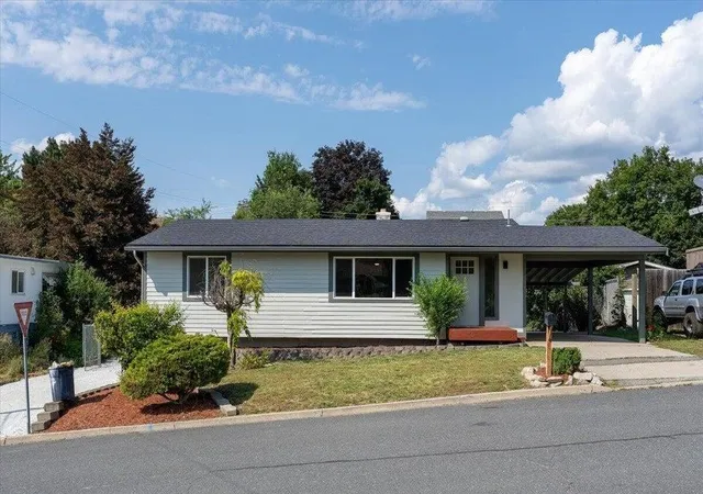 1st image of 1025 E Ivy Ave, Colville, WA 99114 | MLS# 202622738