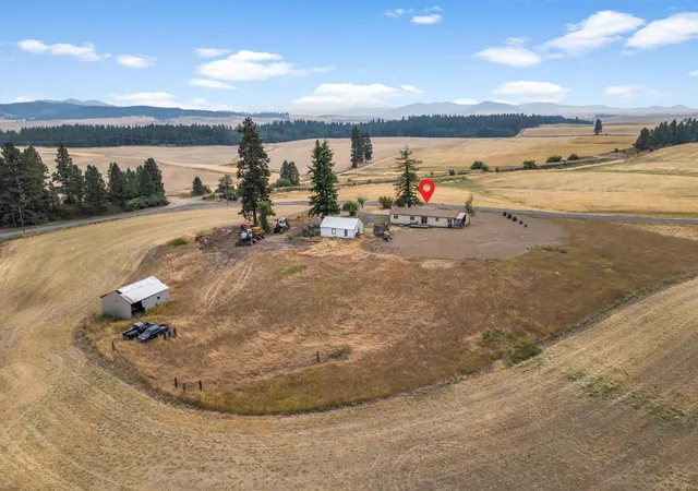 3rd image of 38521 Idaho Rd, Tekoa, WA 99033 | MLS# 202622755