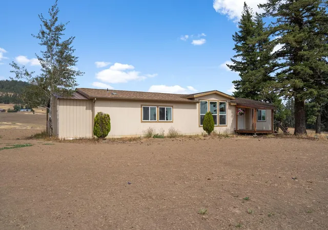 5th image of 38521 Idaho Rd, Tekoa, WA 99033 | MLS# 202622755