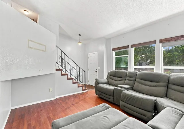 4th image of 2101 E 6Th Ave, Spokane, WA 99202 | MLS# 202622759