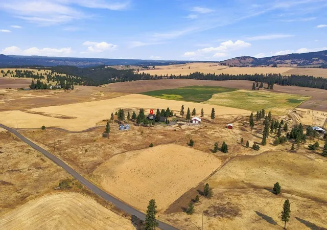 2nd image of 7617 E Elder Rd, Valleyford, WA 99036 | MLS# 202622771