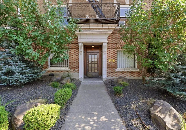 5th image of 702 S Bernard St, Spokane, WA 99204 | MLS# 202622775
