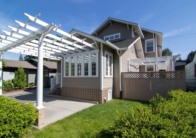 1st image of 1128 E 29th Ave Ave, Spokane, WA 99203 | MLS# 202622796