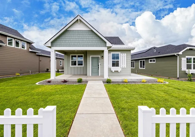 2nd image of 12215 N Dupont Dr, Spokane, WA 99218 | MLS# 202622800