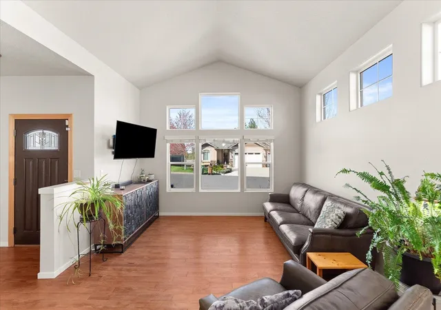 3rd image of 5611 S Ravencrest Dr, Spokane, WA 99224 | MLS# 202622801