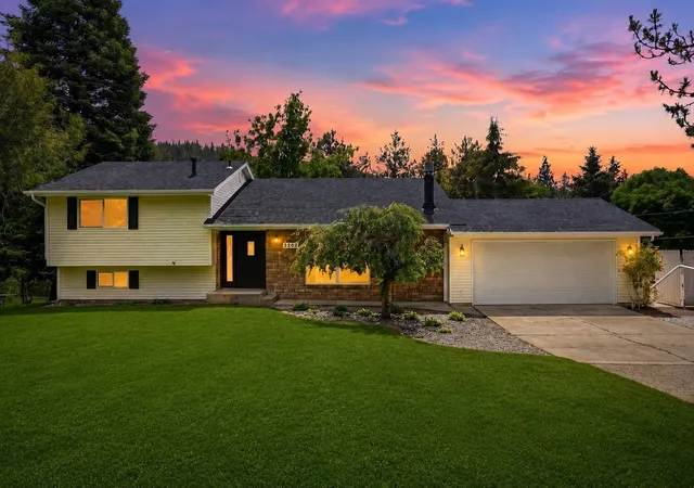 2nd image of 6404 E 17th Ave, Spokane Valley, WA 99212 | MLS# 202622802