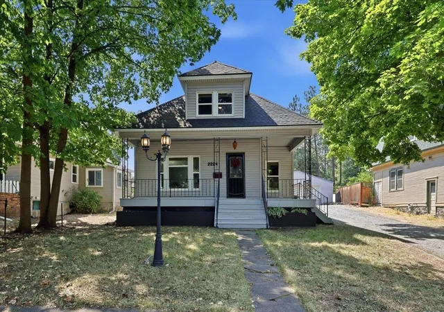 1st image of 2224 S Grand Blvd, Spokane, WA 99203 | MLS# 202622804
