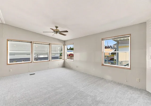 Photo 3 of Sale Pending at 304 S Conklin Rd, Spokane Valley, WA 99037 | MLS# 202622814 | Listing updated on 2026-10-07