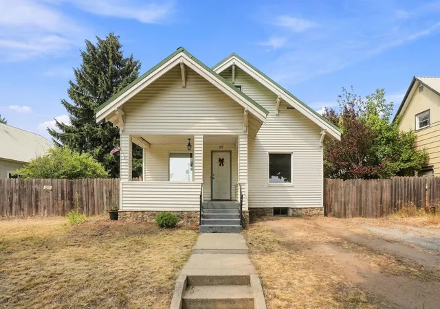 1st image of 317 S Spokane Ave, Newport, WA 99156 | MLS# 202622822