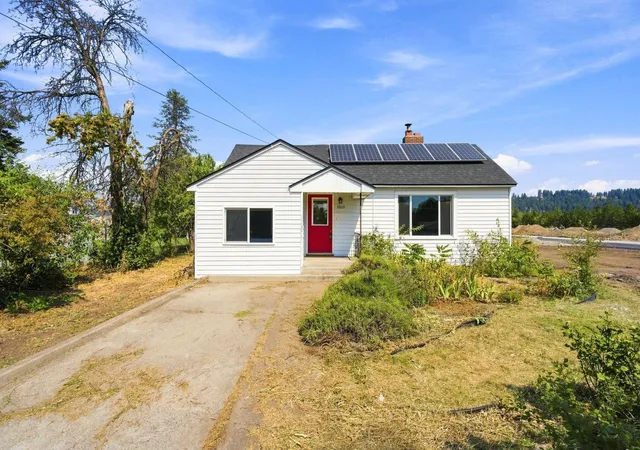 1st image of 9809 E Upriver Dr, Spokane, WA 99206 | MLS# 202622823