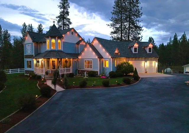 1st image of 404 S Daisy Ln, Medical Lake, WA 99022 | MLS# 202622827