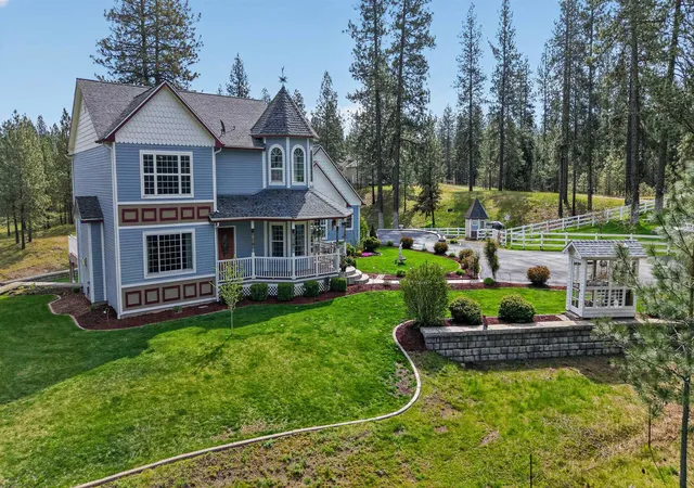 Photo 3 of Single family home for sale at 404 S Daisy Ln, Medical Lake, WA 99022 | MLS# 202622827 | Listing updated on 2026-09-26