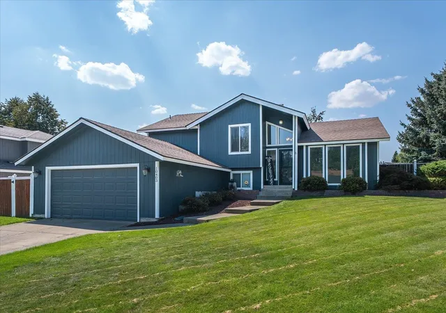 4th image of 10403 N Arrowhead Rd Dr, Spokane, WA 99208 | MLS# 202622837