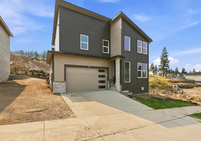 Photo 3 of Single family home for sale at 1740 S Nettleton St, Spokane, WA 99224 | MLS# 202622841 | Listing updated on 2026-09-30