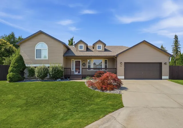 1st image of 13003 E 33rd Ct Ct, Spokane Valley, WA 99206 | MLS# 202622849
