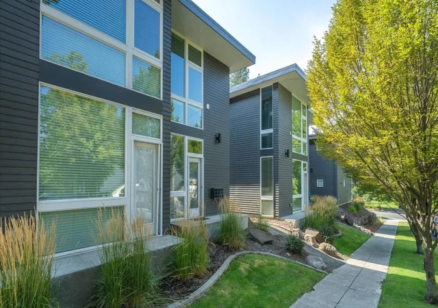 3rd image of 2009 S Grand Blvd, Spokane, WA 99203 | MLS# 202622850