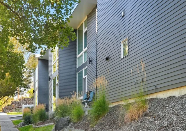4th image of 2009 S Grand Blvd, Spokane, WA 99203 | MLS# 202622850