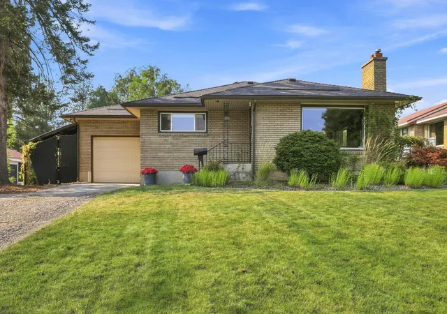 1st image of 3228 W Queen Pl, Spokane, WA 99205 | MLS# 202622855