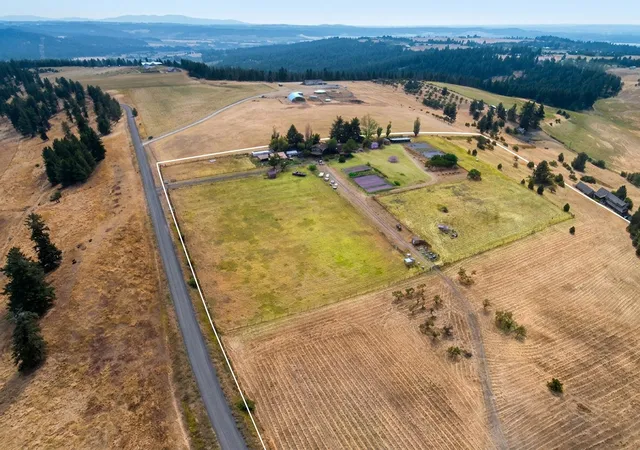 Photo 3 of Single family home for sale at 11726 E Day Mt Spokane Rd, Mead, WA 99021 | MLS# 202622866 | Listing updated on 2026-09-04