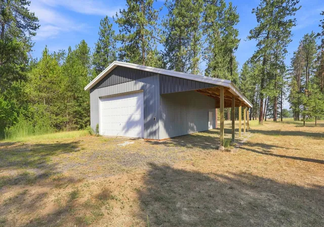 2nd image of 321 E Saltz Ln, Deer Park, WA 99006 | MLS# 202622875