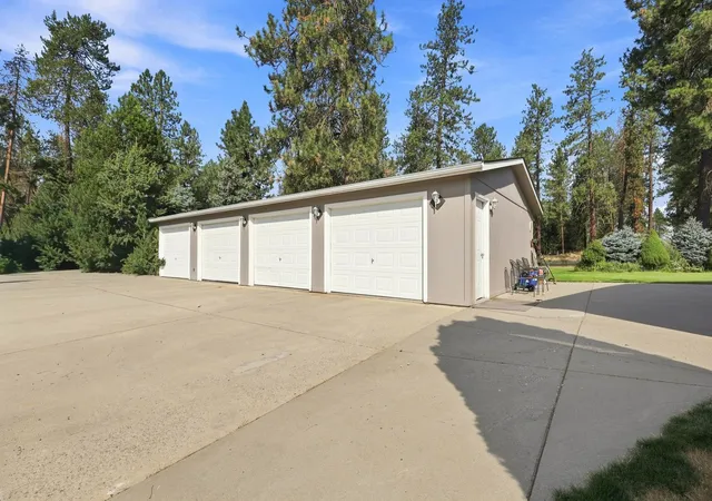 Photo 3 of Manufactured home for sale at 321 E Saltz Ln, Deer Park, WA 99006 | MLS# 202622875 | Listing updated on 2026-08-27