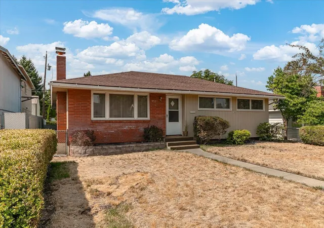 Photo 1 of Single family home for sale at 4927 N Washington St, Spokane, WA 99205 | MLS# 202622877 | Listing updated on 2026-09-07