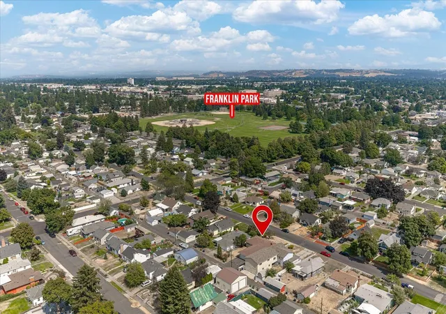 Photo 2 of Single family home for sale at 4927 N Washington St, Spokane, WA 99205 | MLS# 202622877 | Listing updated on 2026-09-07