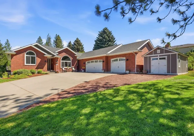Photo 3 of Sale Pending at 10206 N Comanche Dr, Spokane, WA 99208 | MLS# 202622878 | Listing updated on 2026-10-07