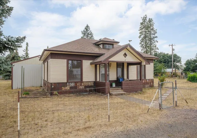 3rd image of 924 E Ladd St, Medical Lake, WA 99022 | MLS# 202622882