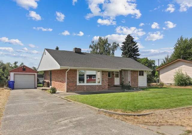 1st image of 9722 E Valleyway Ave, Spokane Valley, WA 99206 | MLS# 202622887