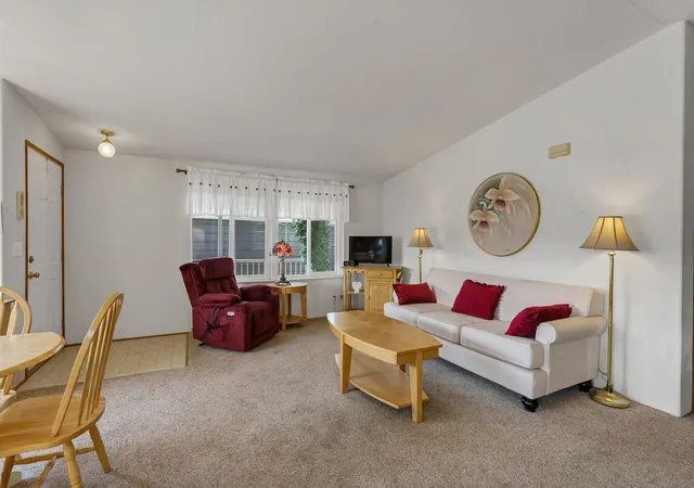 Photo 4 of Manufactured home for sale at 210 S Blueberry Pl, Spokane Valley, WA 99016 | MLS# 202622889 | Listing updated on 2026-09-21