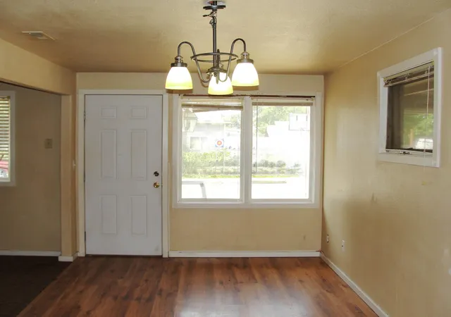 Photo 3 of Single family home for sale at 1804 E Wabash Ave, Spokane, WA 99207 | MLS# 202622899 | Listing updated on 2026-10-09