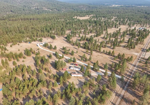 3rd image of 5812 Martha Boardman Rd, Wellpinit, WA 99040 | MLS# 202622916