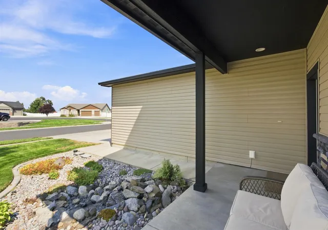 Photo 3 of Single family home for sale at 3821 W Dawn Ave, Spokane, WA 99208 | MLS# 202622917 | Listing updated on 2026-08-27