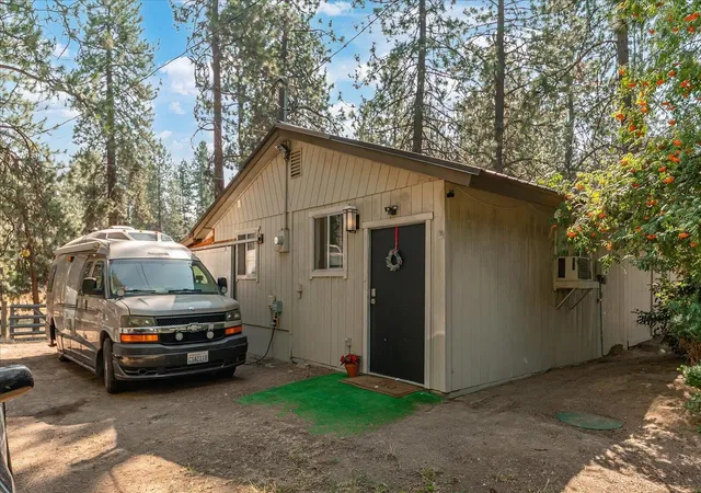 Photo 2 of Single family home for sale at 4619 S Raymond Rd, Spokane Valley, WA 99206 | MLS# 202622924 | Listing updated on 2026-10-20
