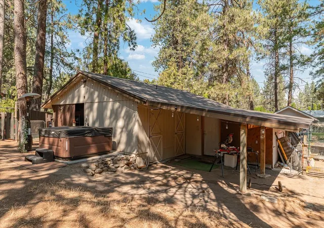 Photo 3 of Single family home for sale at 4619 S Raymond Rd, Spokane Valley, WA 99206 | MLS# 202622924 | Listing updated on 2026-10-20