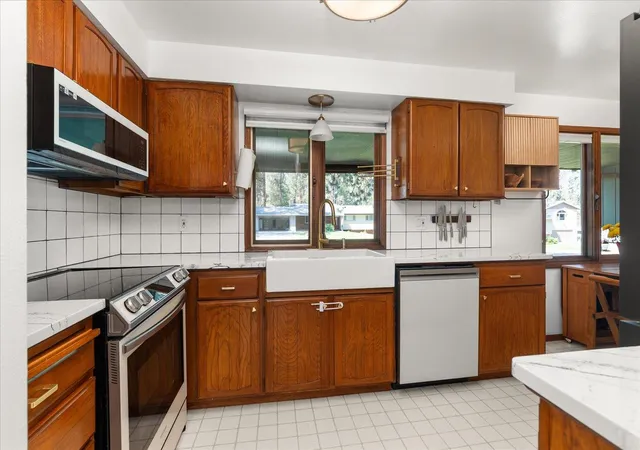 Photo 3 of Single family home for sale at 4619 S Raymond Rd, Spokane Valley, WA 99206 | MLS# 202622924 | Listing updated on 2026-10-08